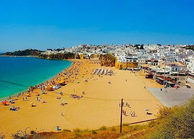 Villa 2Bdr With Sea View, Private Pool Albufeira 0*,  Portugal